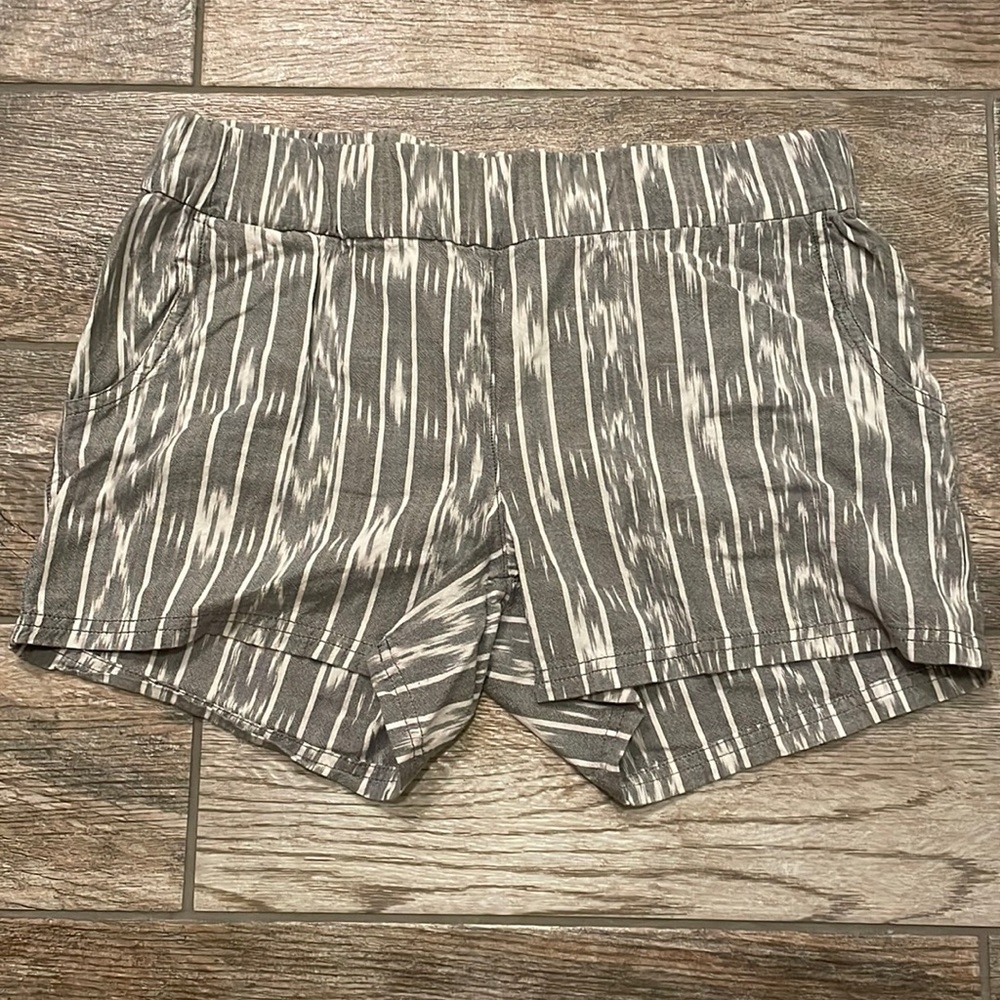 Prana Gray & White Cotton 3” Inseam Shorts